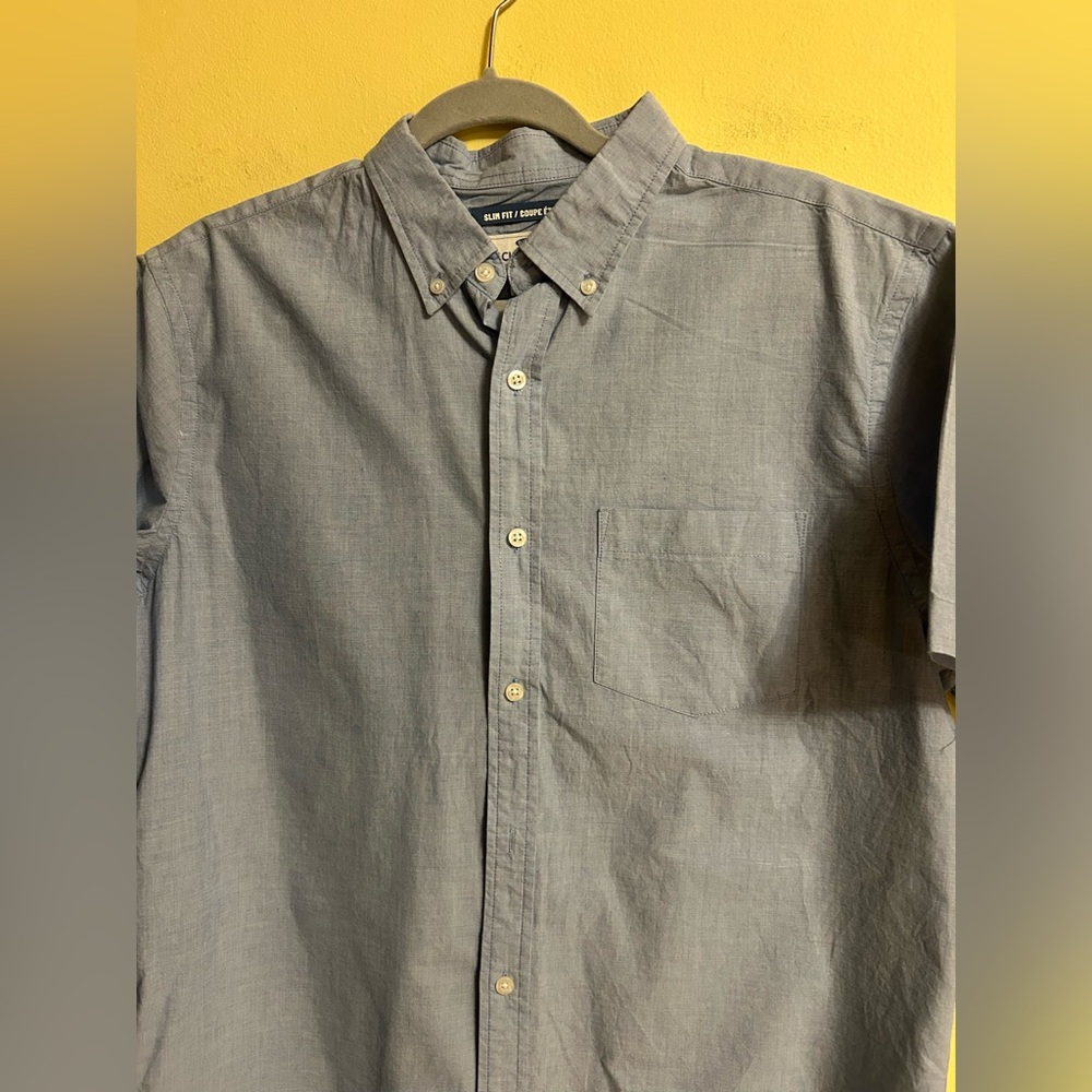 Old Navy Men's blue Button-Down Shirt
